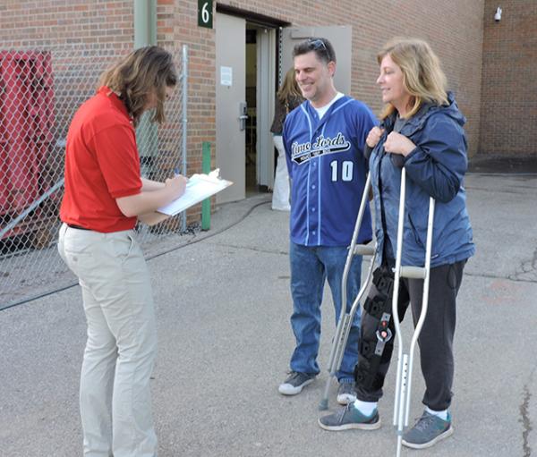 Kyra talks with Jill and Dave Cottone of Dublin, Ohio.