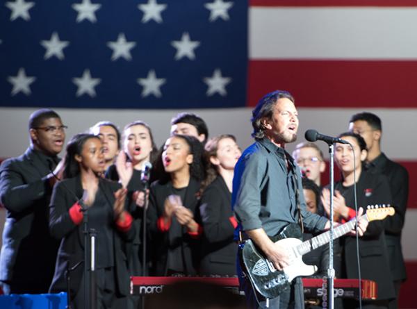 Eddie Vedder of Pearl Jam and the Chicago Children's Choir perform before President Obama's speech in Chicago.