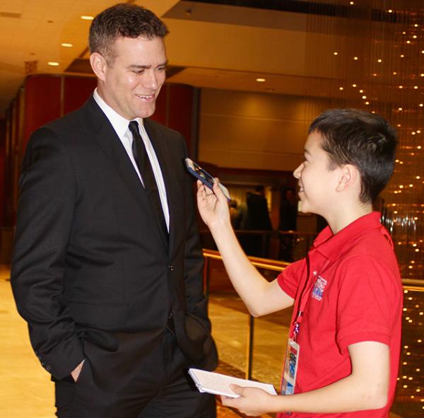 1354 Max interviews Theo Epstein, President of Chicago Cubs, at the Boston Baseball Writers Dinner