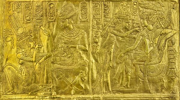 Gilded wooden shrine with scenes of Tutankhamun and Ankhesenamun