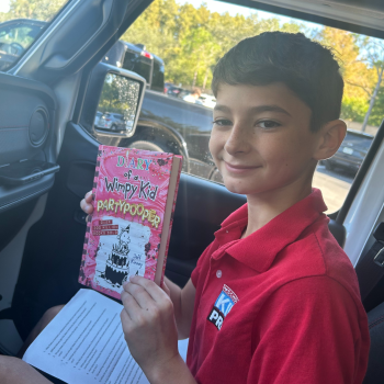 Kid Reporter Asher Freije with Jeff Kinney's new book Diary of a Wimpy Kid: Partypooper Kid Reporter Asher Freije with Jeff Kinney's new book Diary of a Wimpy Kid: Partypooper
