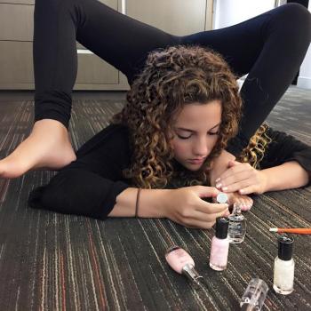 Sofie Dossi, a 16-year-old aerialist and contortionist 